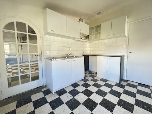 Location Appartement 4 pièces 102 m2 Pezenas