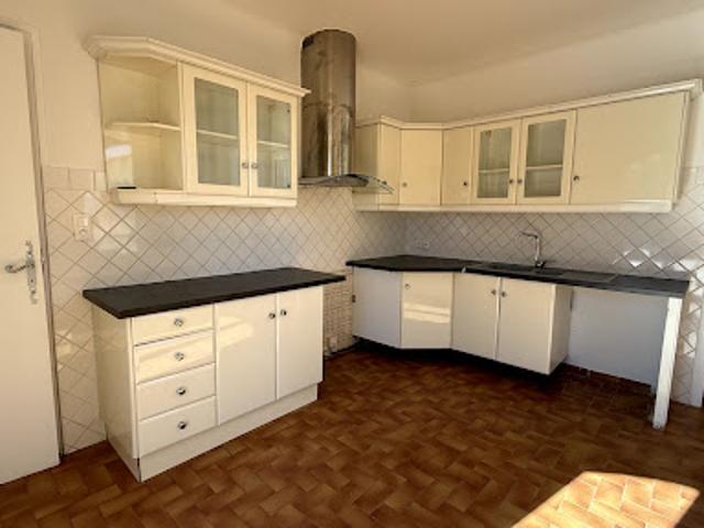 Location Appartement 4 pièces 103.92 m2 Sausset les Pins