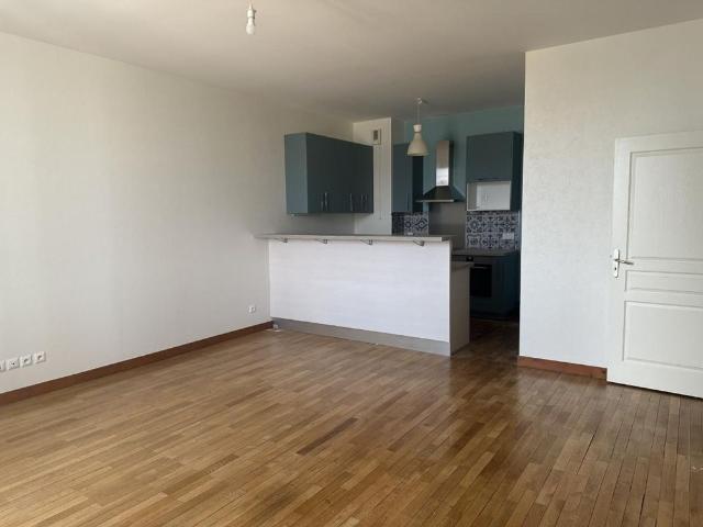 Location Appartement 4 pièces 103m² BLOIS 41000