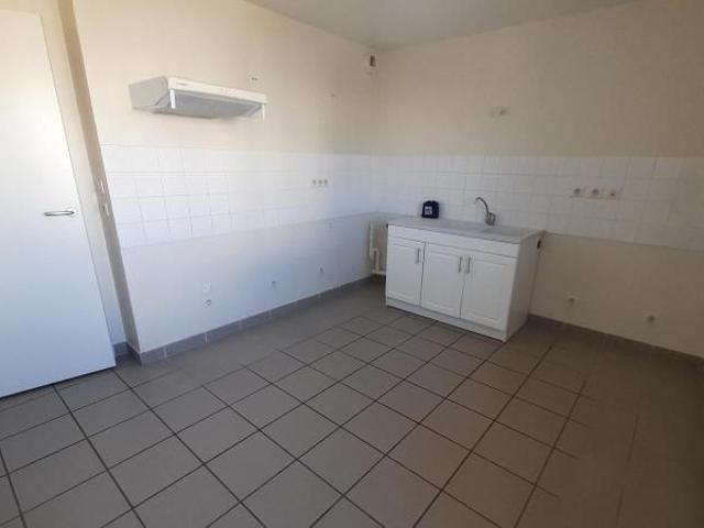 Location Appartement 4 pièces 103m² DIJON 21000