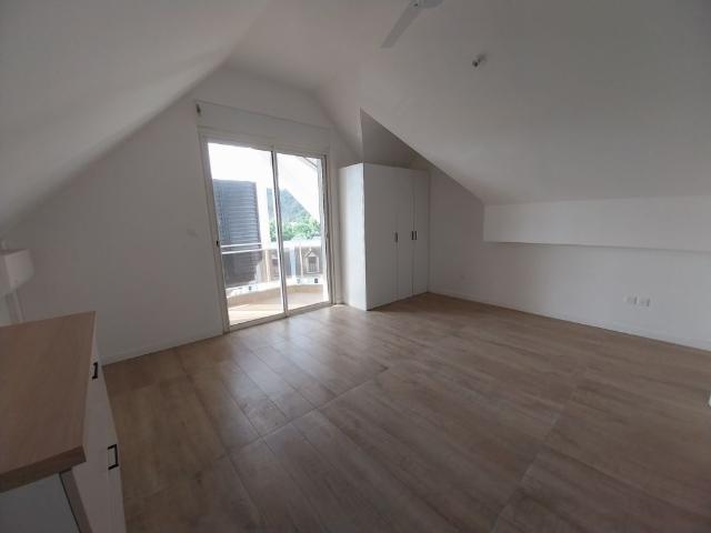 Location Appartement 4 pièces 103m² ST PAUL 97434