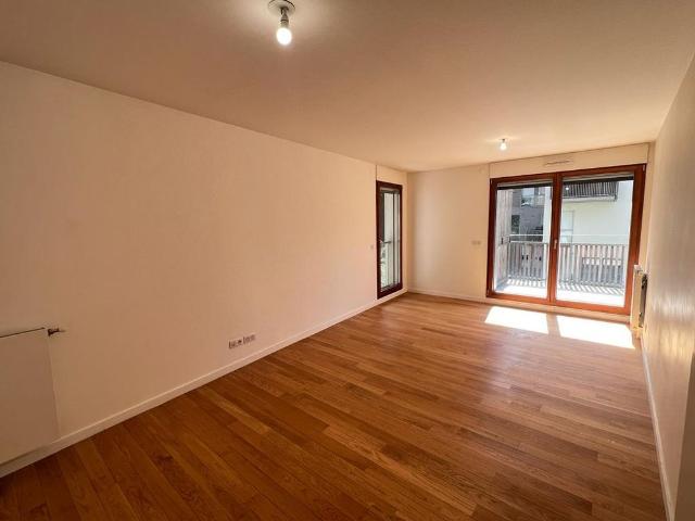 Location Appartement 4 pièces 103m² VIRY CHATILLON 91170