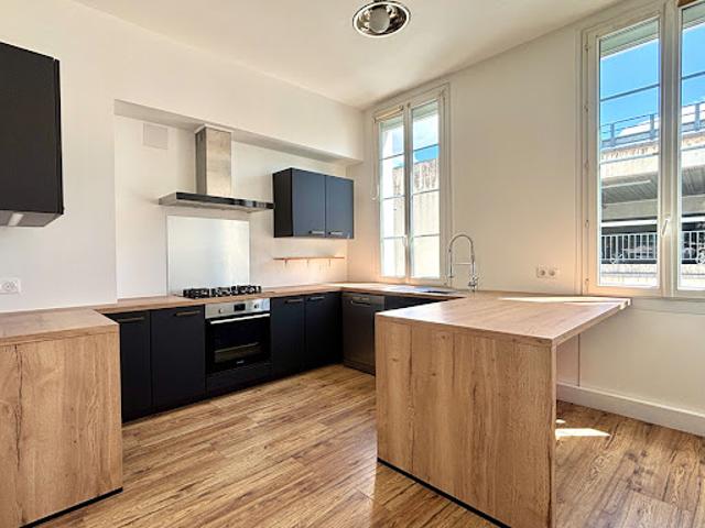 Location Appartement 4 pièces 104 m2 Saintes