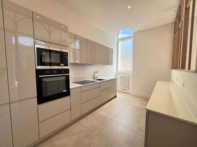Location Appartement 4 pièces 104m²