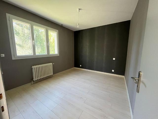Location Appartement 4 pièces 105m²