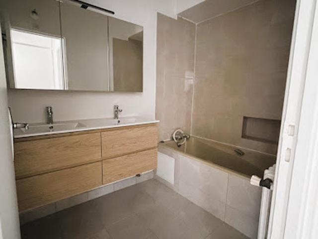 Location Appartement 4 pièces 106 m2 Sevres