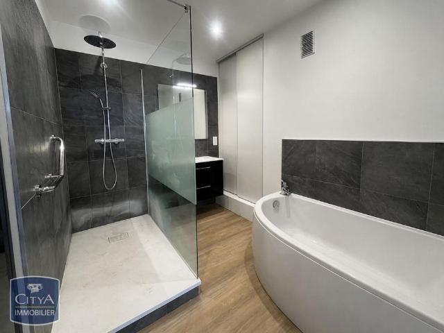 Location Appartement 4 pièces 107m² CAMBRAI 59400