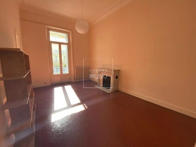 Location Appartement 4 pièces 107m² CANNES 06400