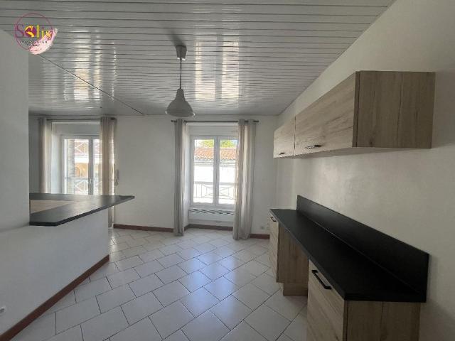 Location Appartement 4 pièces 107m² COGNAC 16100