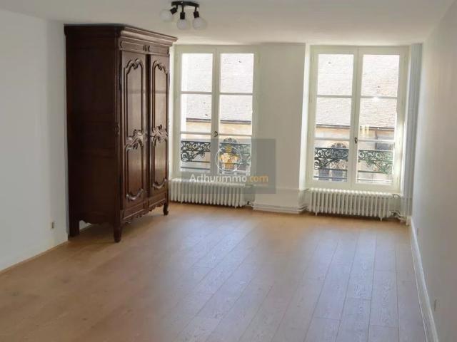 Location Appartement 4 pièces 108 m2 à Langres