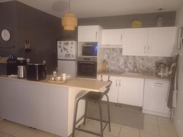 Location Appartement 4 pièces 109 m2 Saint Savournin