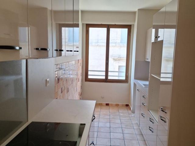 Location Appartement 4 pièces 109m² MONTPELLIER 34000