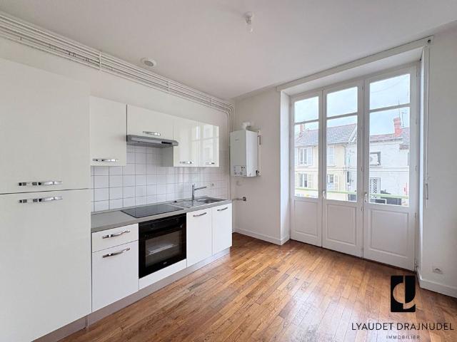 Location Appartement 4 pièces 109m²