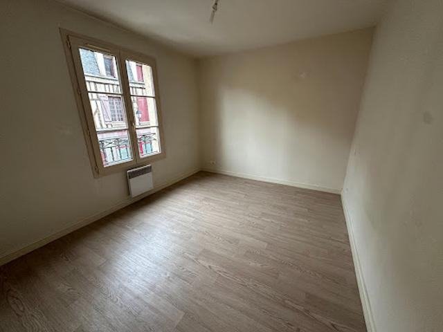 Location Appartement 4 pièces 110.1 m2 Provins