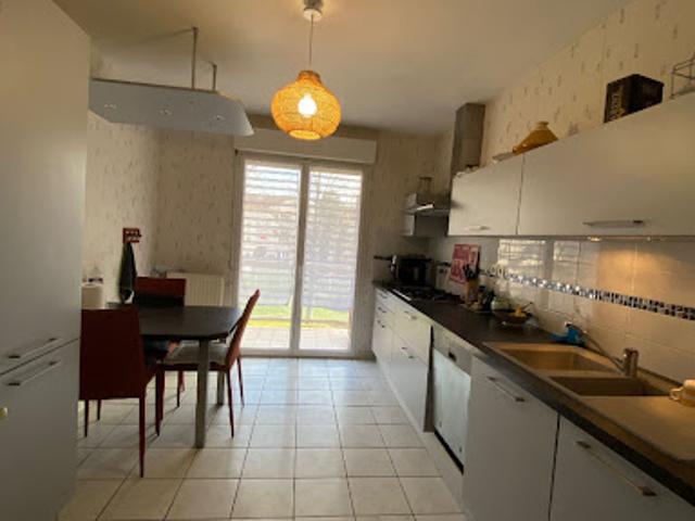 Location Appartement 4 pièces 110.47 m2 La Tour de Salvagny