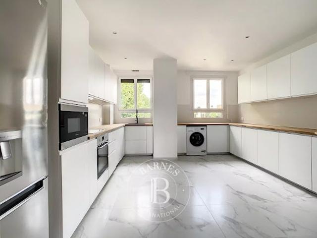 Location Appartement 4 pièces 110.89 m2 Neuilly sur Seine