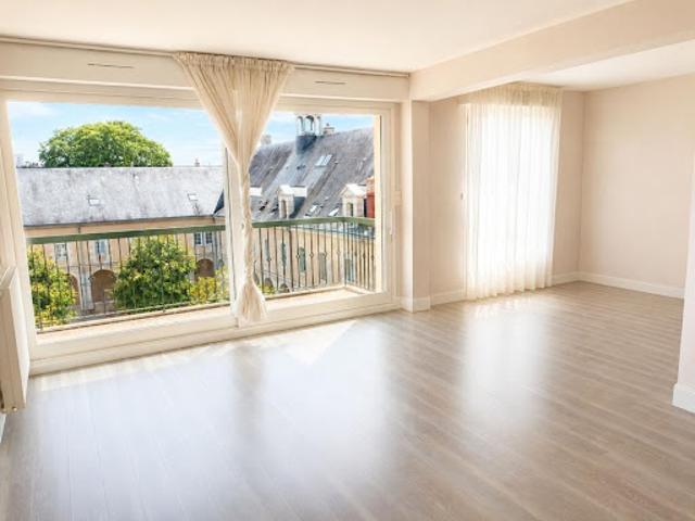 Location Appartement 4 pièces 110 m2 Mamers