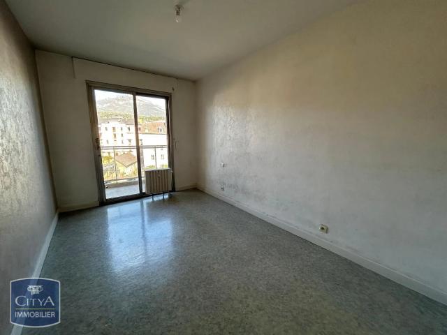 Location appartement 4 pièces 110 m² à Chambéry 73000