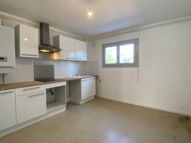 Location Appartement 4 pièces 110m² MONTPELLIER 34090