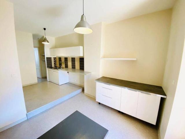 Location appartement 4 pièces 111.1 m² à Mâcon 71000 4 880 €