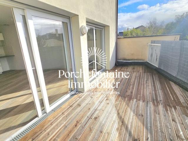 Location Appartement 4 pièces 111m² VERSAILLES 78000