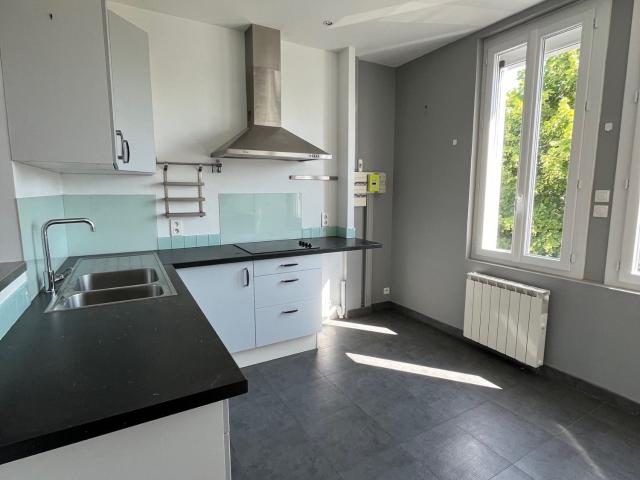 Location Appartement 4 pièces 112m² TOULOUSE 31100