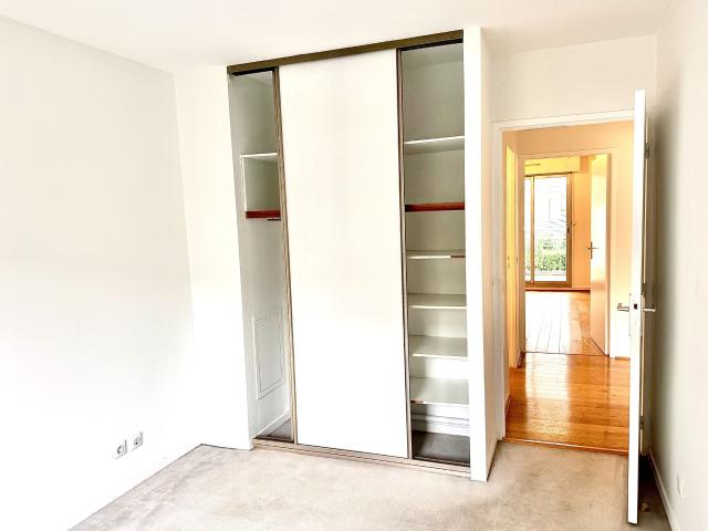 Location Appartement 4 pièces 113m² BORDEAUX 33000