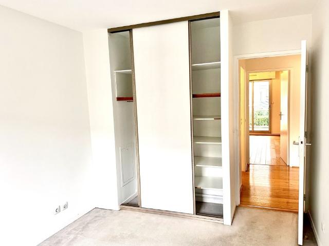 Location Appartement 4 pièces 113m² BORDEAUX 33000
