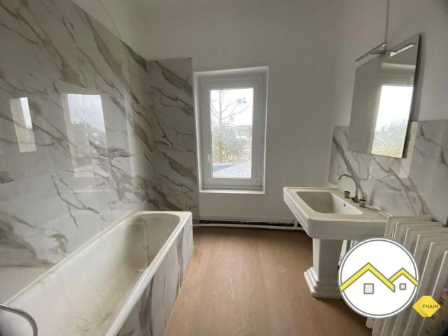 Location Appartement 4 pièces 113m² CHATEAUBRIANT 44110