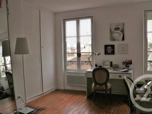 Location Appartement 4 pièces 113m² FONTAINEBLEAU 77300