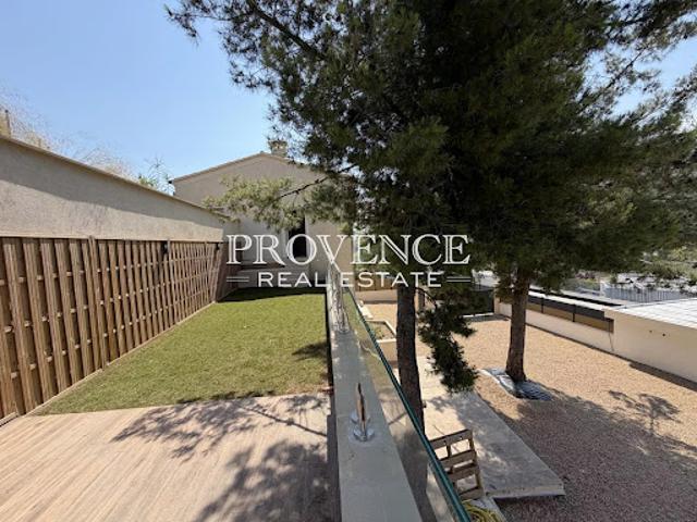 Location Appartement 4 pièces 114.5 m2 Marseille 11ème
