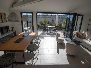 location appartement 4 pièces, 115.30m², nîmes