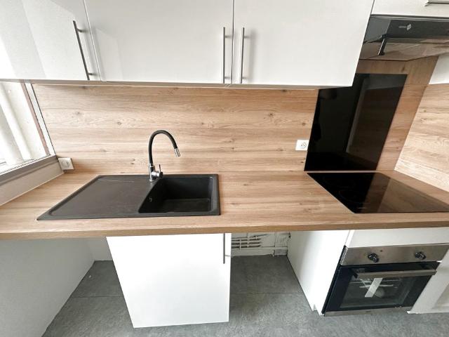 Location Appartement 4 pièces 116m² BORDEAUX 33000