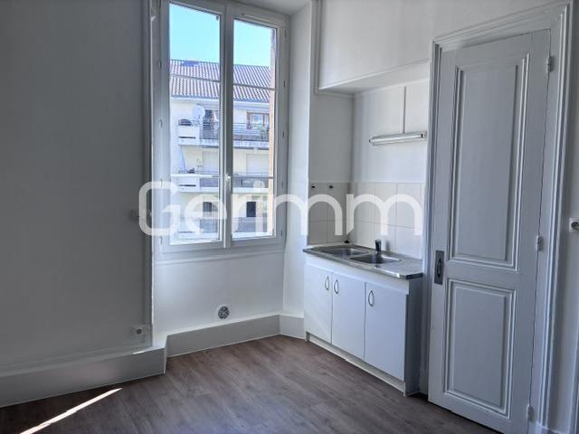 Location Appartement 4 pièces 117 m²