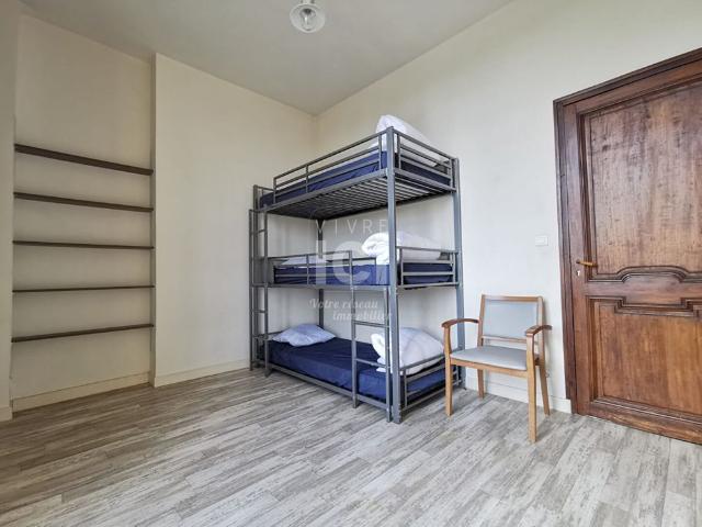 Location Appartement 4 pièces 118m²
