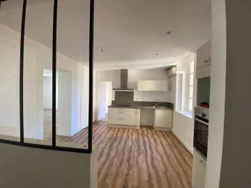 Location Appartement 4 pièces 120m² VALENCE 26000