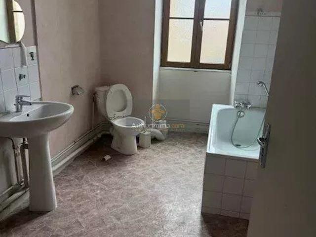 Location Appartement 4 pièces 122 m2 à Langres