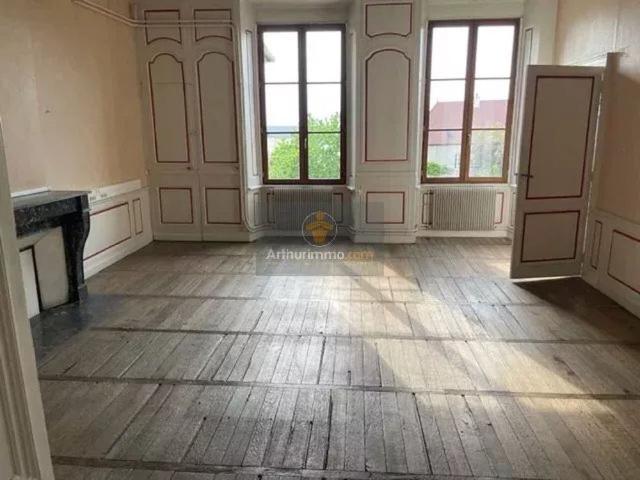 Location Appartement 4 pièces 122 m2 à Langres
