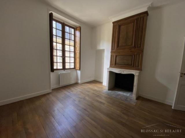 Location Appartement 4 pièces 122m² POITIERS 86000