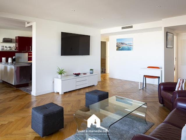 Location Appartement 4 pièces 123 m2 Marseille 6ème