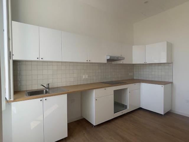 Location Appartement 4 pièces 124.9 m2 Marseille 6ème