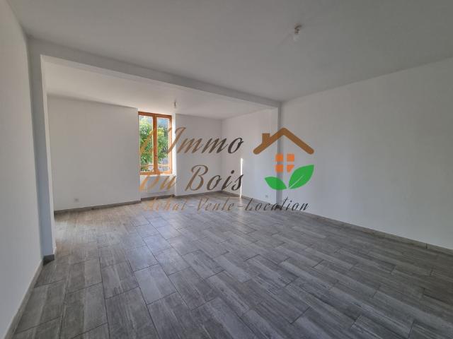 Location Appartement 4 pièces 125m² ROUSSILLON 38150