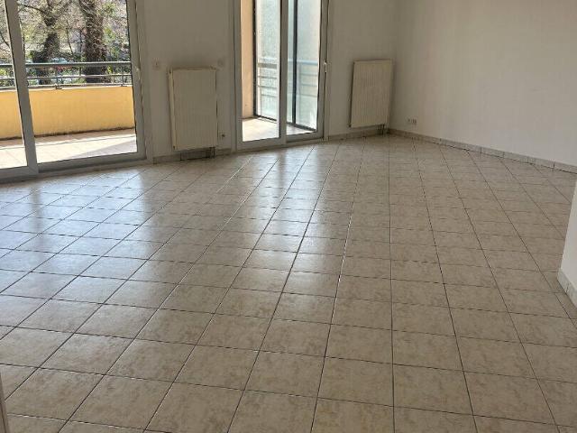 Location appartement 4 pièces 126.15 m² à Ferney Voltaire 01210 2 585,00 € / mois CC