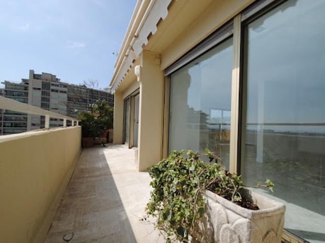 Location Appartement 4 pièces 127 m2 Mandelieu la Napoule