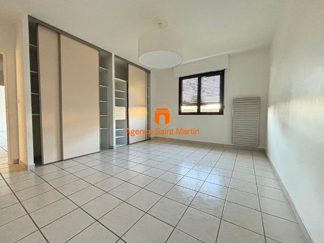Location Appartement 4 pièces 127m²