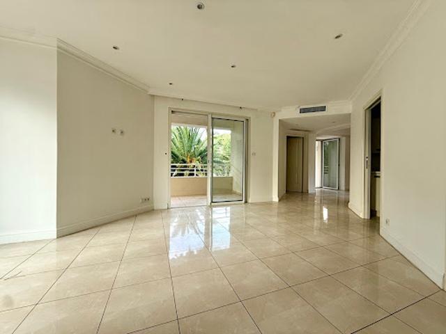 Location Appartement 4 pièces 129.5 m2 Saint raphael