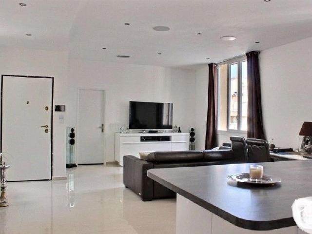 Location appartement 4 pièces 13013 Marseille