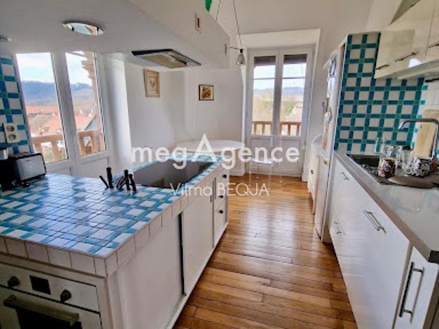 Location Appartement 4 pièces 131 m2 Sens