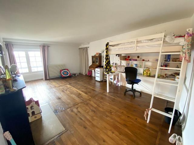 Location Appartement 4 pièces 133m²