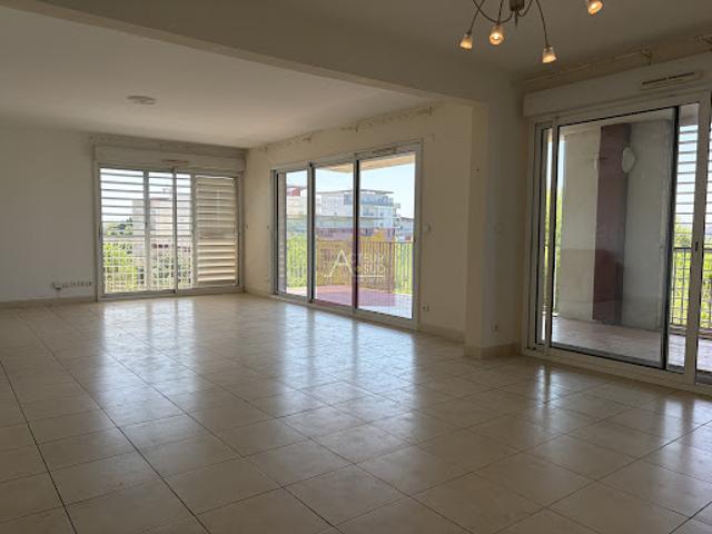 Location Appartement 4 pièces 135.73 m2 Montpellier
